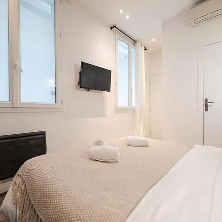 Lovely In Center - Ac * Parigi