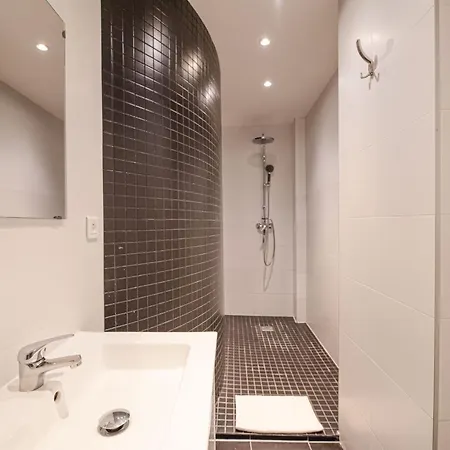Lovely In Center - Ac Apartment